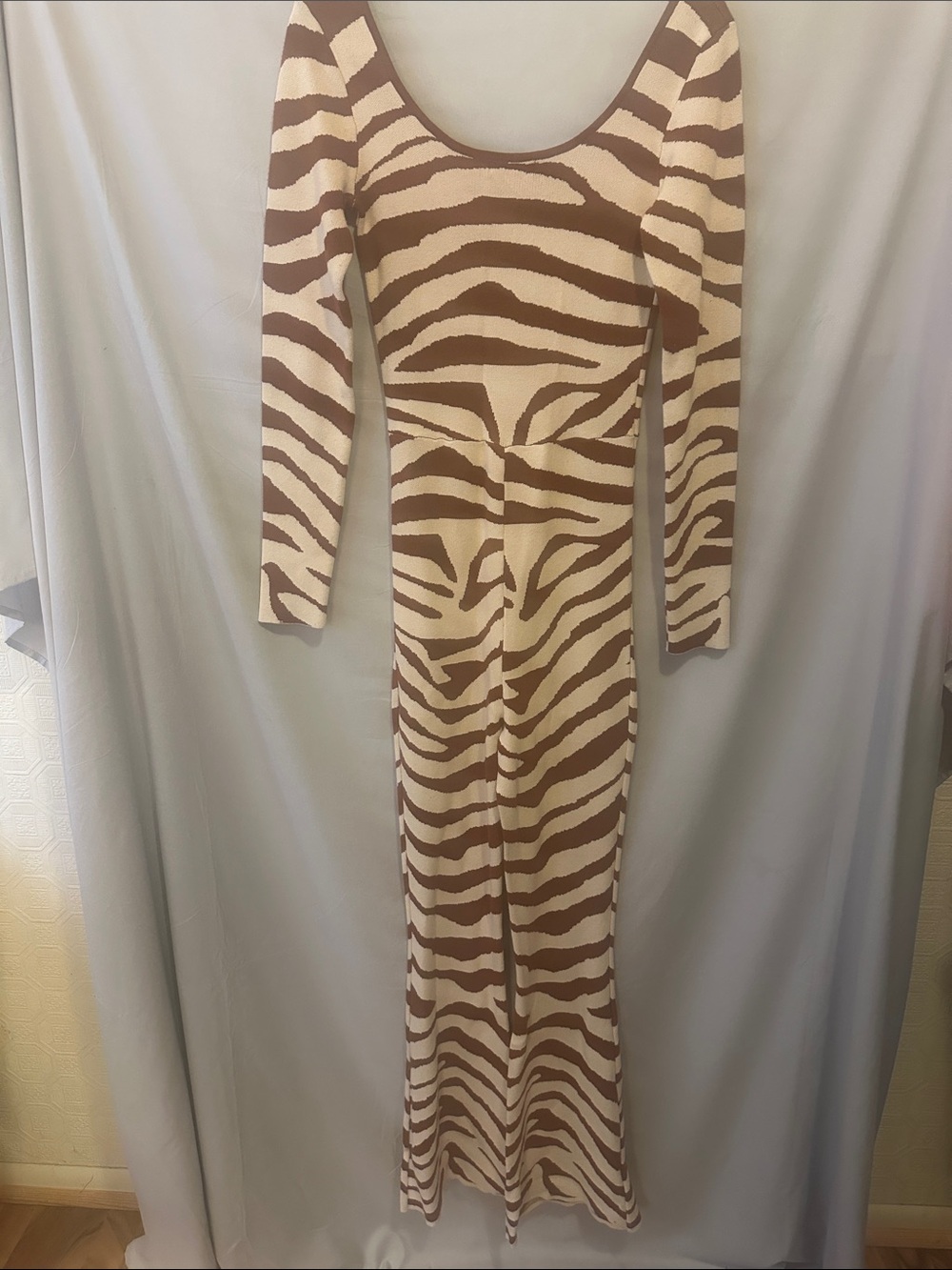 Fashion Nova Brown & Cream Zebra-Stripe Knit Top - Picture 3 of 4